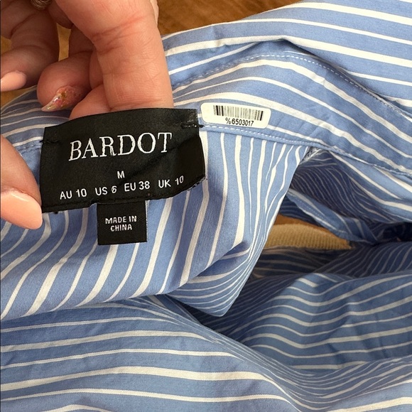 Stripe Shoulder Pad Shirt in‎ Blue Stripe
Bardot Revolve Puff Sleeve Top - Picture 6 of 10